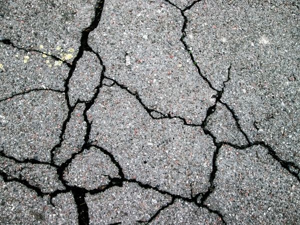 Driveway Crack Filling in Slidell